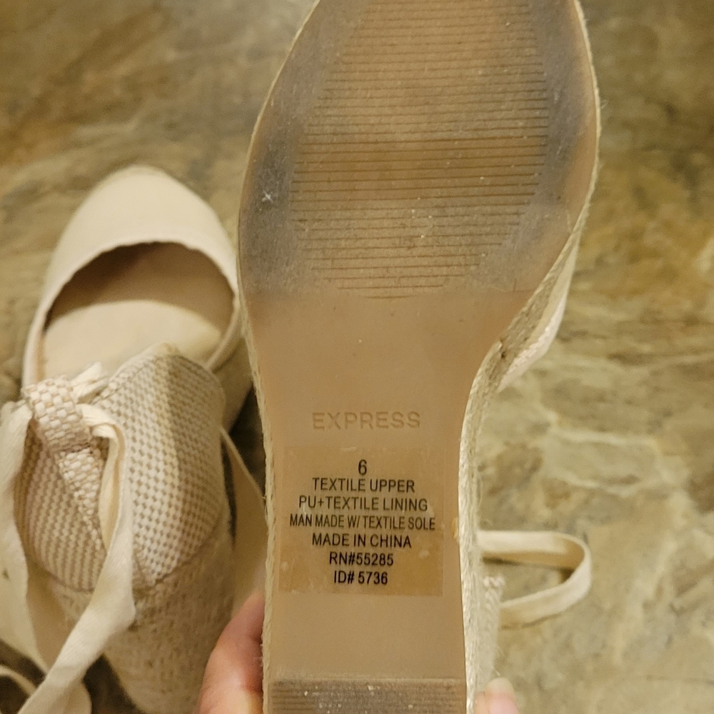 Espadrilles - Picture 5 of 5